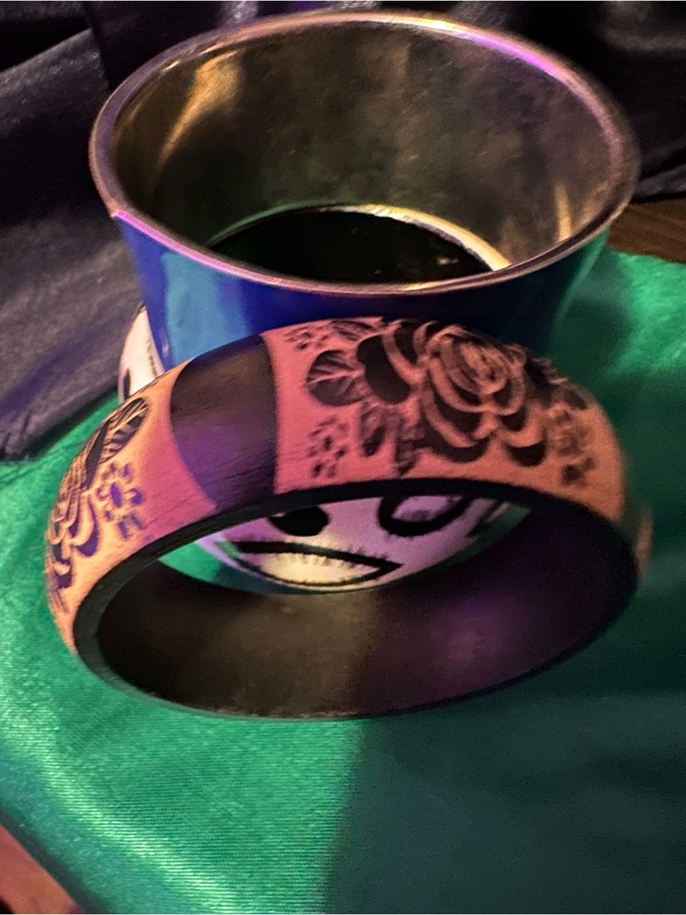 5 random bangles. Assorted colors. - Picture 4 of 6